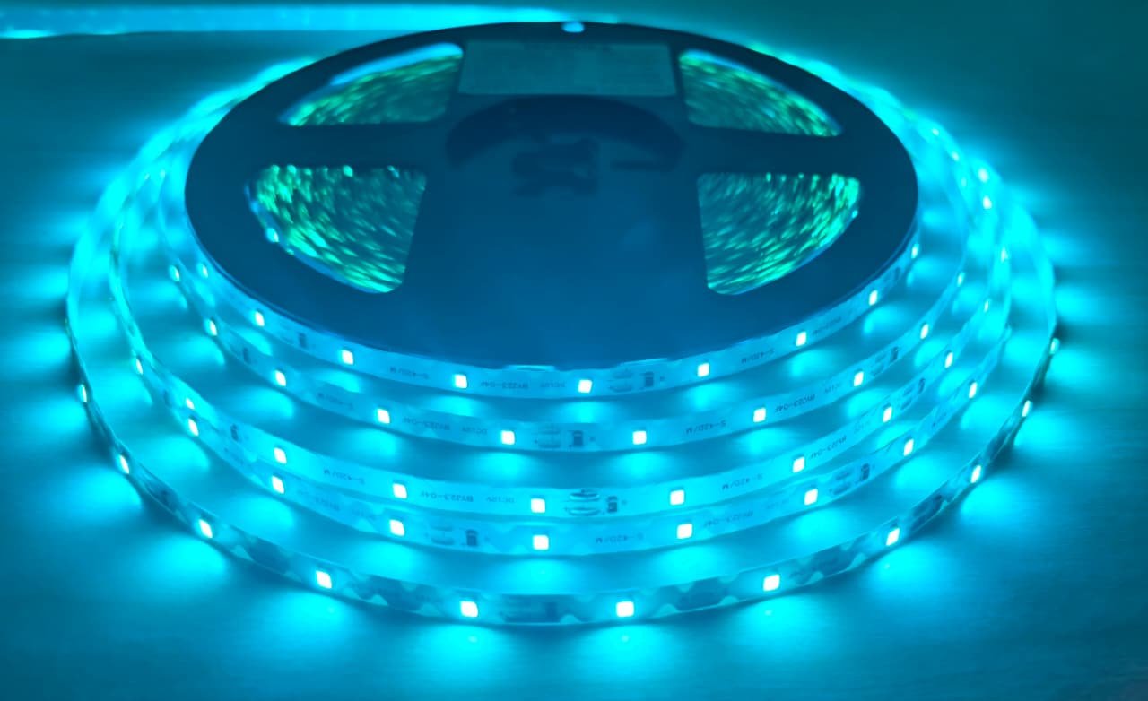 LED-ECO-ZZ-IBL-42D-50M-2835 Ice Blue - Flexible - Eco - 50MTR - 42D/M - DC 12V - 8.6 W/M -2835 (Economy) - Image 1